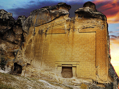 Yazılıkaya Midas Anıtı